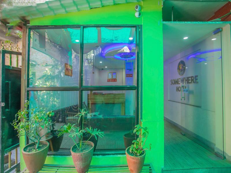Oyo 146 Somewhere Hotel & Resturant 카트만두 외부 사진