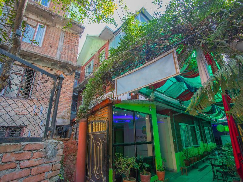 Oyo 146 Somewhere Hotel & Resturant 카트만두 외부 사진